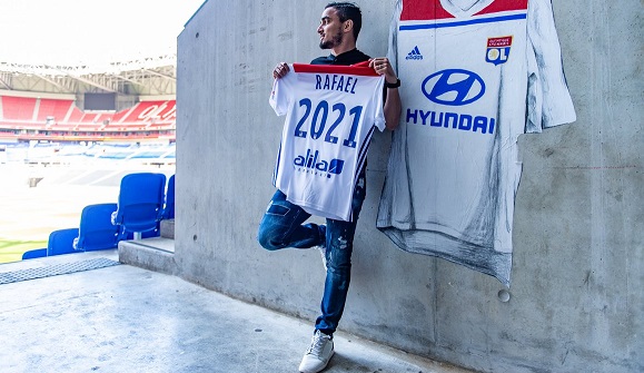 Beşiktaş’ın ilgilendiği Rafael imzayı attı