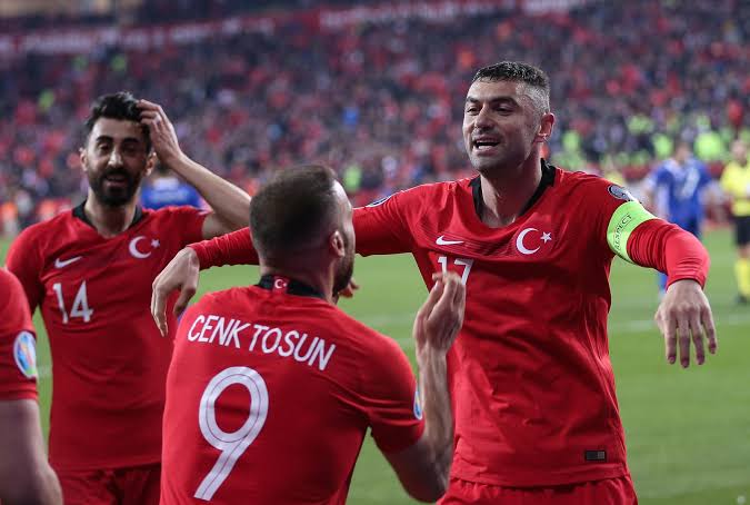 Burak Yılmaz’ın sözleri Beşiktaş’ı şaşkına çevirdi!
